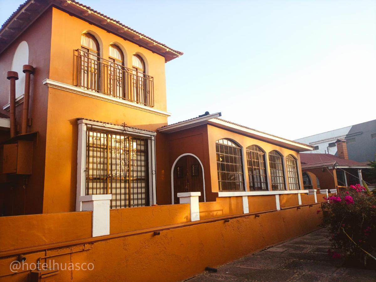 Hotel Huasco Buitenkant foto